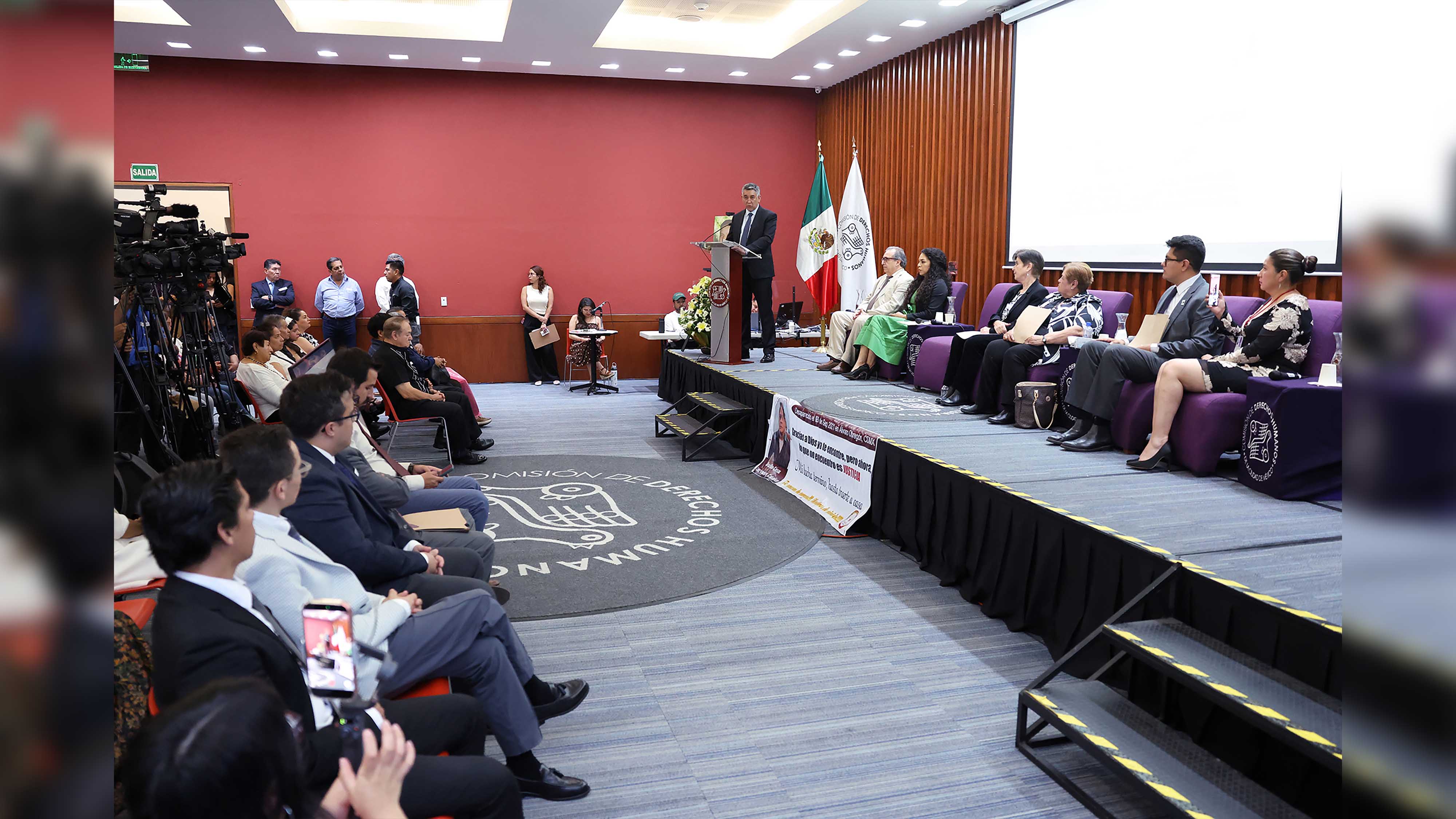 Acto de Disculpa Pública Rec092025 CDHCM 7.jpg