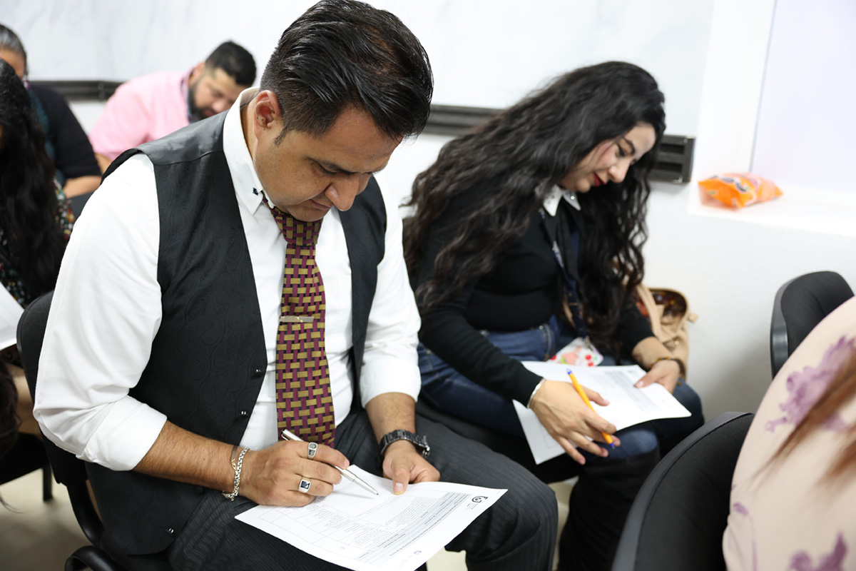 FGJ Clausura Curso Atención integral a familias de personas desaparecidas 12.jpg