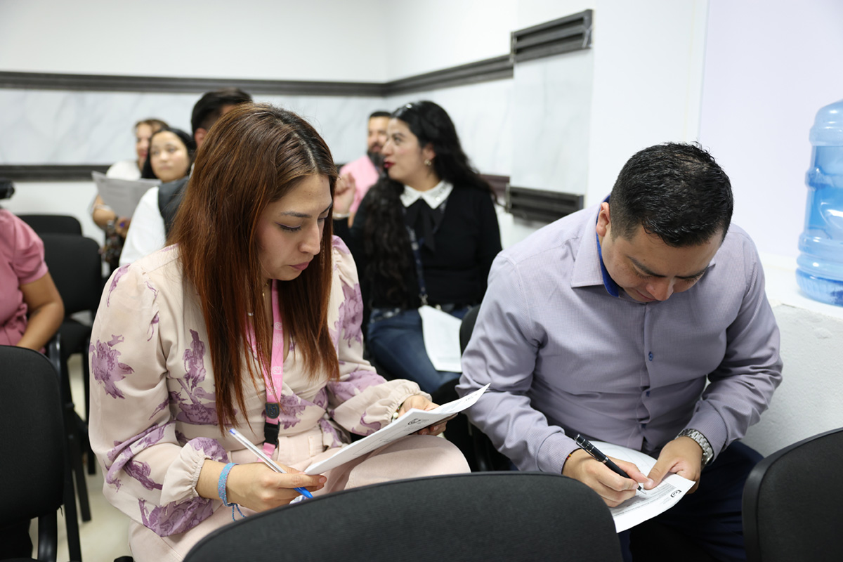 FGJ Clausura Curso Atención integral a familias de personas desaparecidas 10.jpg